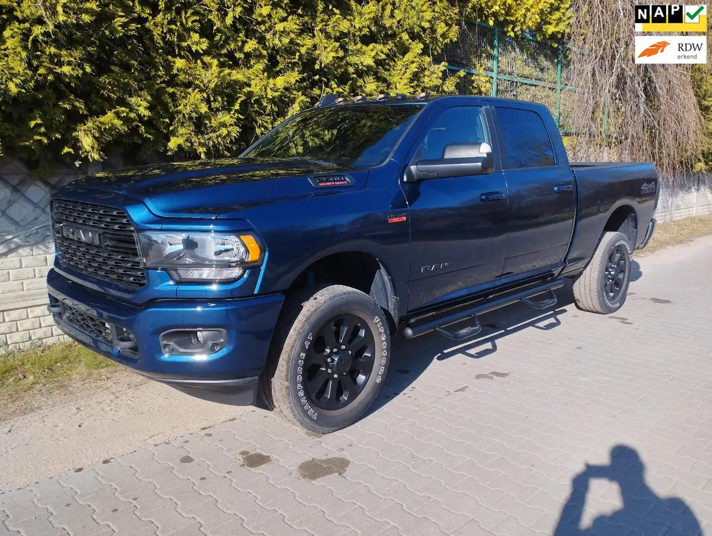 Dodge RAM 2500 6,4 V8 4x4 Crew Cab LPG onderbouw Blauw - 1