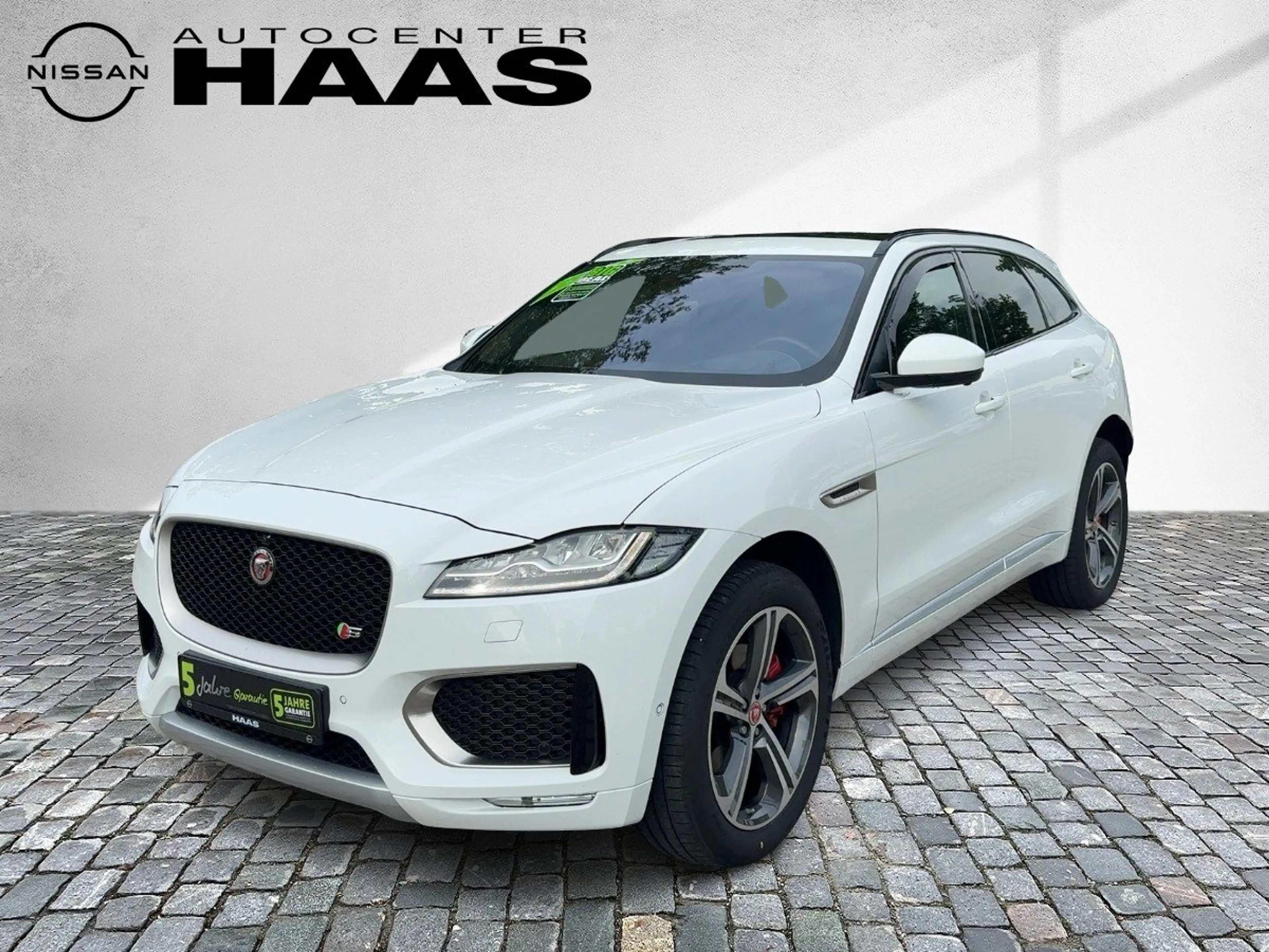 Jaguar F-Pace 30d S Schwenkbare AHK*SONDERAUSSTATTUNG — photo 2