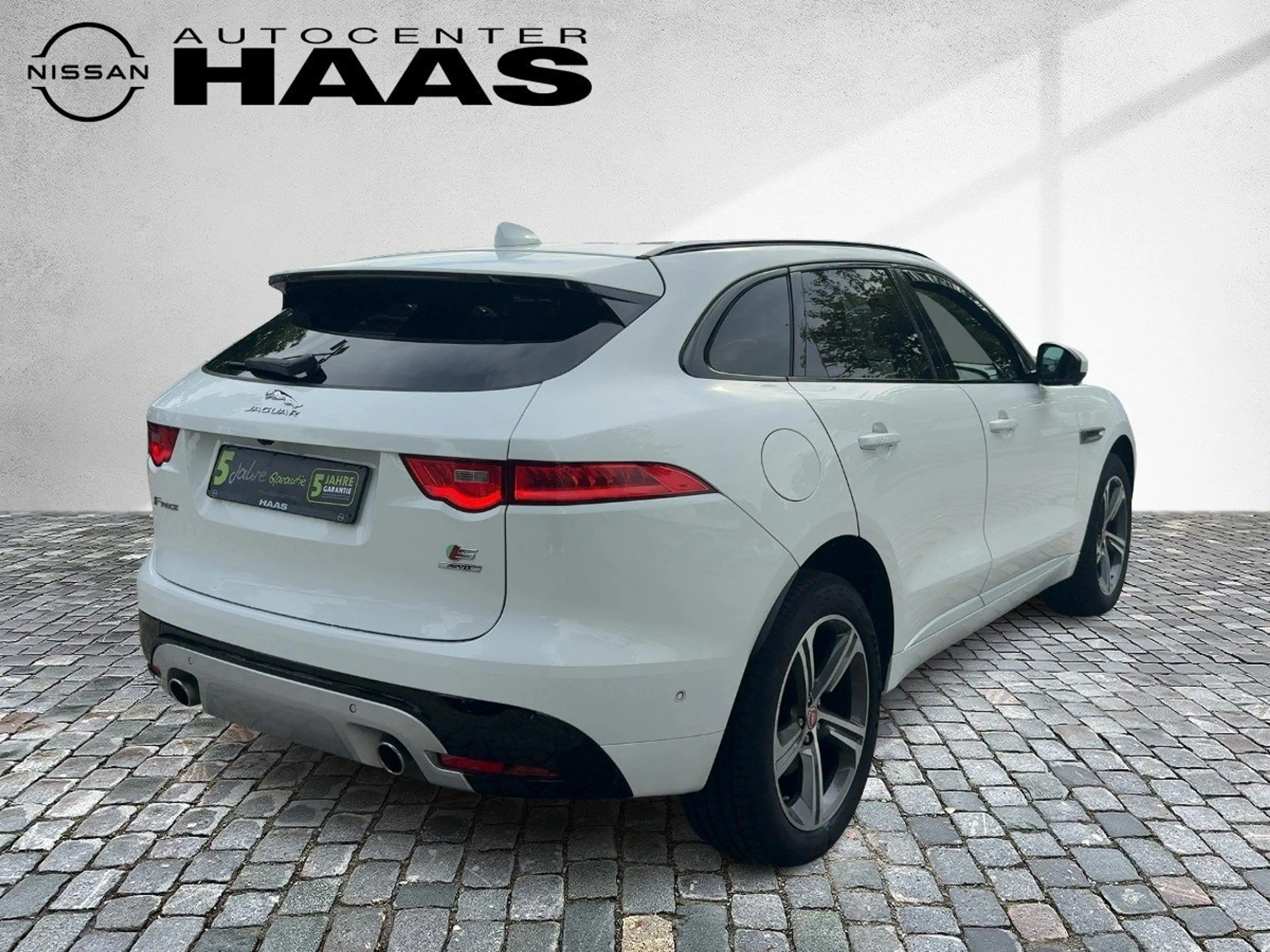 Jaguar F-Pace 30d S Schwenkbare AHK*SONDERAUSSTATTUNG — photo 5