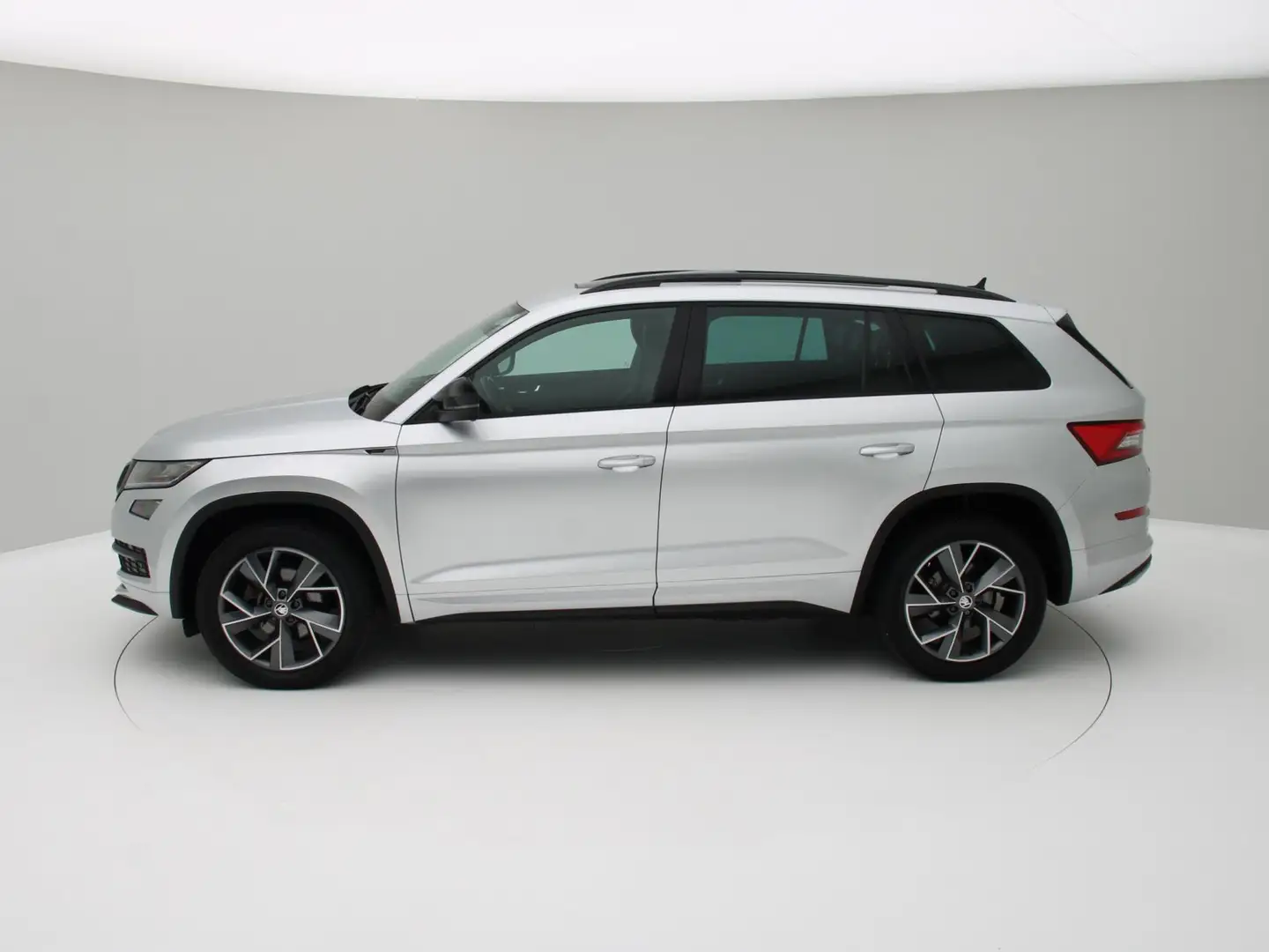 Skoda Kodiaq 1.5 TSI Sportline Business 7p. Pano, Trekhaak, Can Grijs - 2