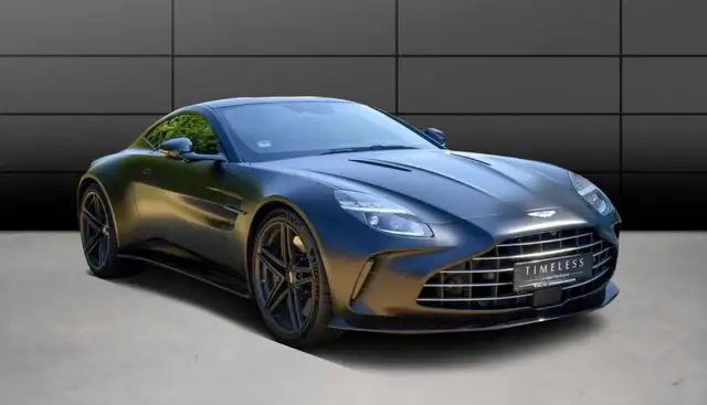 Aston Martin V8 Noir onyx satin // Alcantara