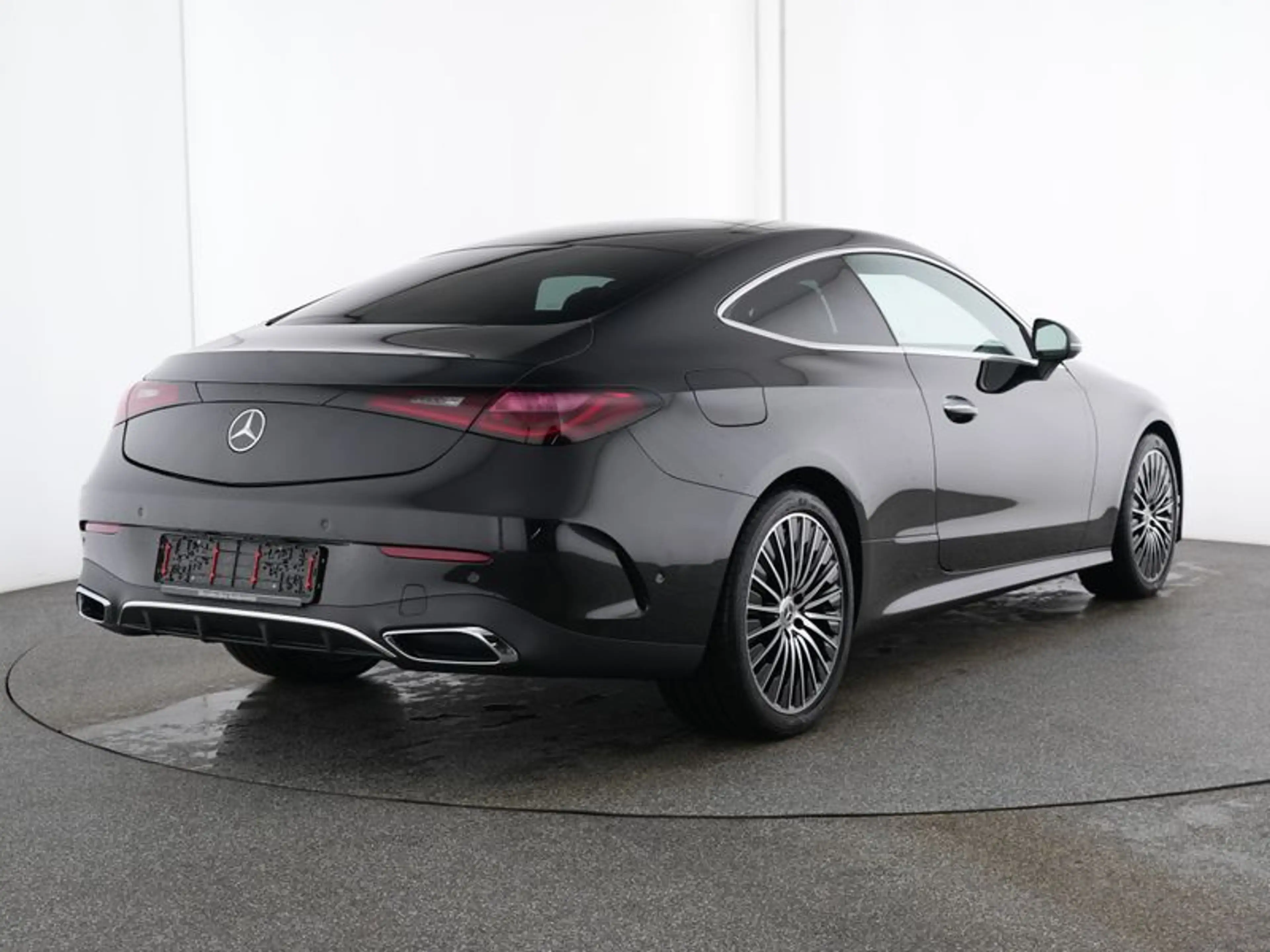 Mercedes-Benz CLE 200 Coupé AMG PANO/WP/KEYL./MEM./TW/RFK — photo 2