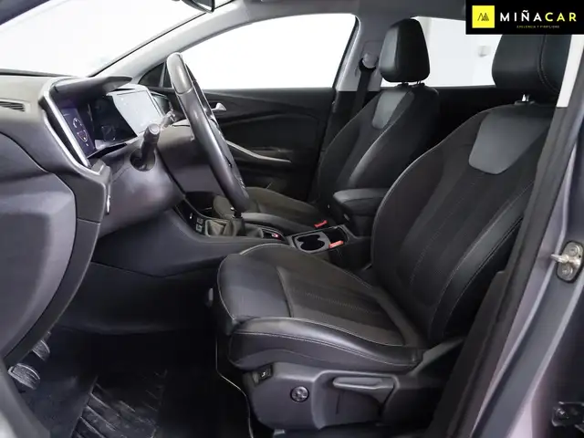 Opel Grandland view 6