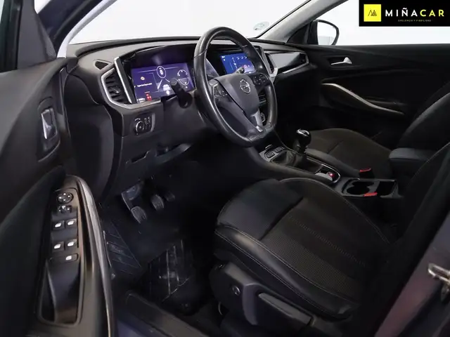 Opel Grandland view 14