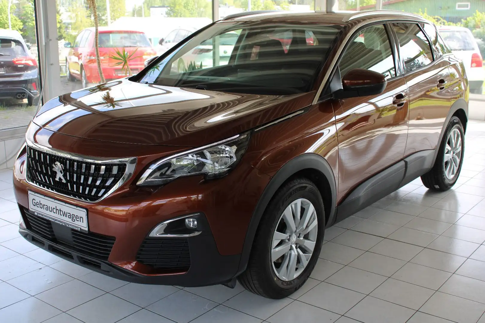 Peugeot 3008 Active 1.HAND! SITZHEIZUNG AHZV TEMPOMAT Marrone - 1