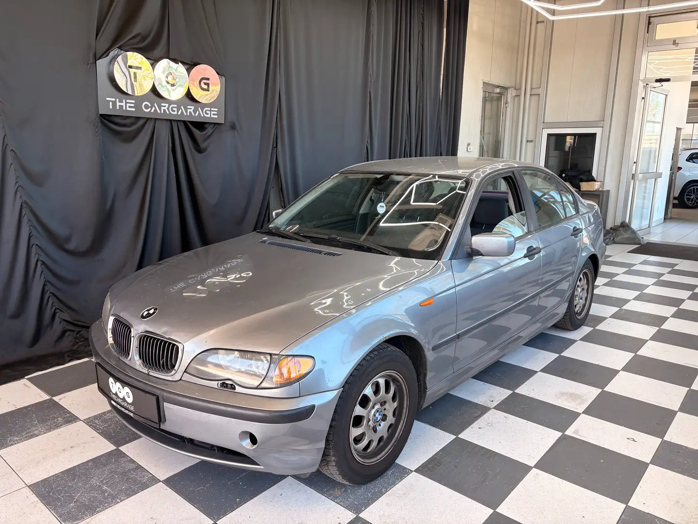 BMW 318 318d Österreich-Paket Aut. Österreich-Paket Grau - 1