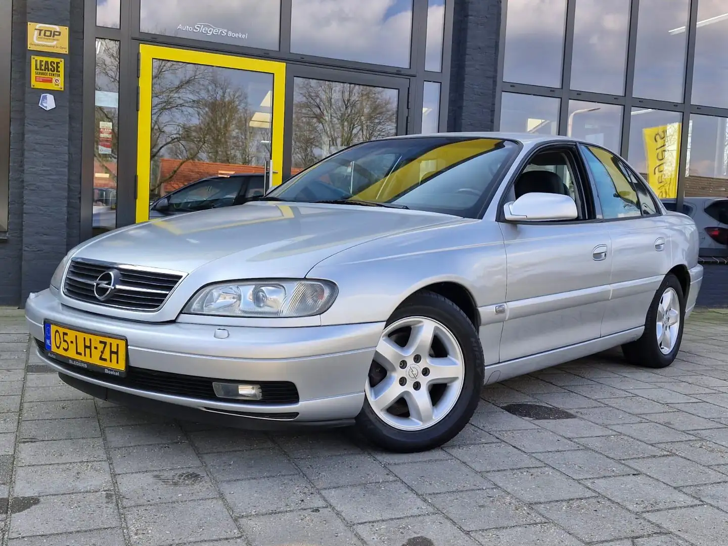 Opel Omega 2.2i-16V Onyx Edition | Trekhaak | Lederen bekledi Grey - 1