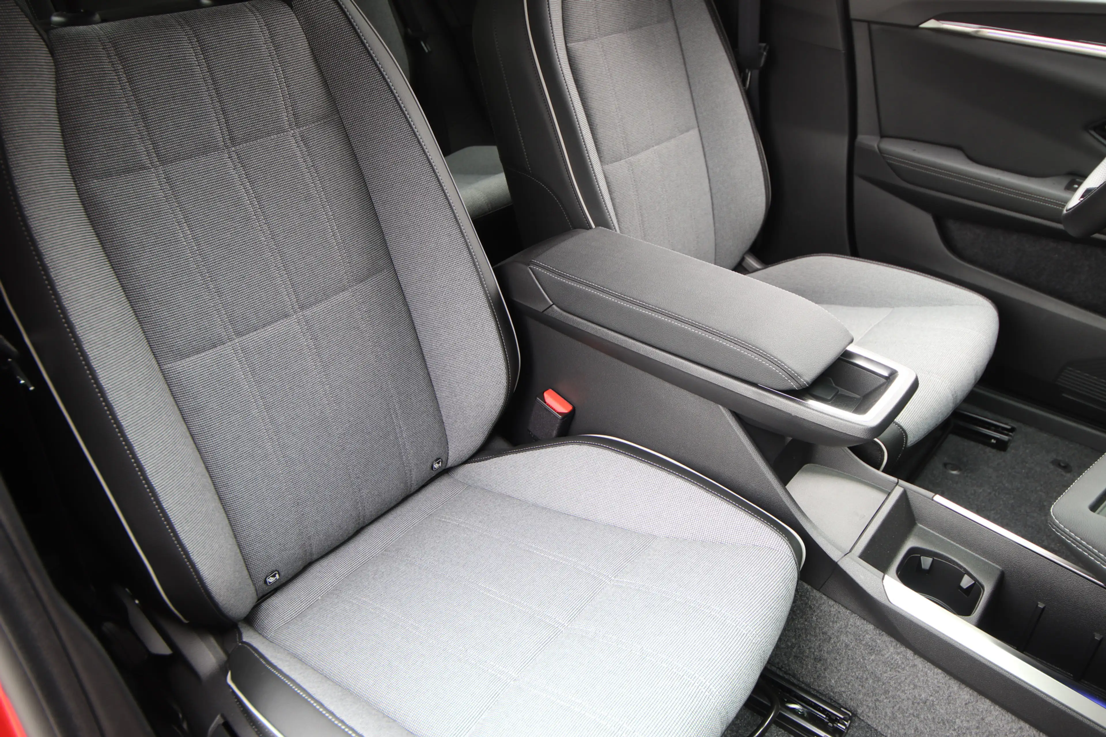 Mitsubishi Eclipse Cross MR Pure 67 kWh Prijs is incl. elektrisch voordeel — photo 3