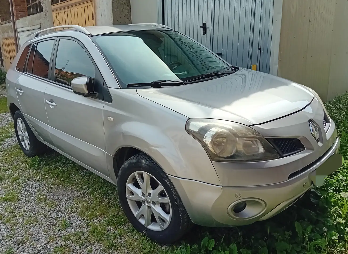 Renault Koleos 2.0 dci 4x4 UN AUTISTA 139mila km solo telefonate Срібний - 2