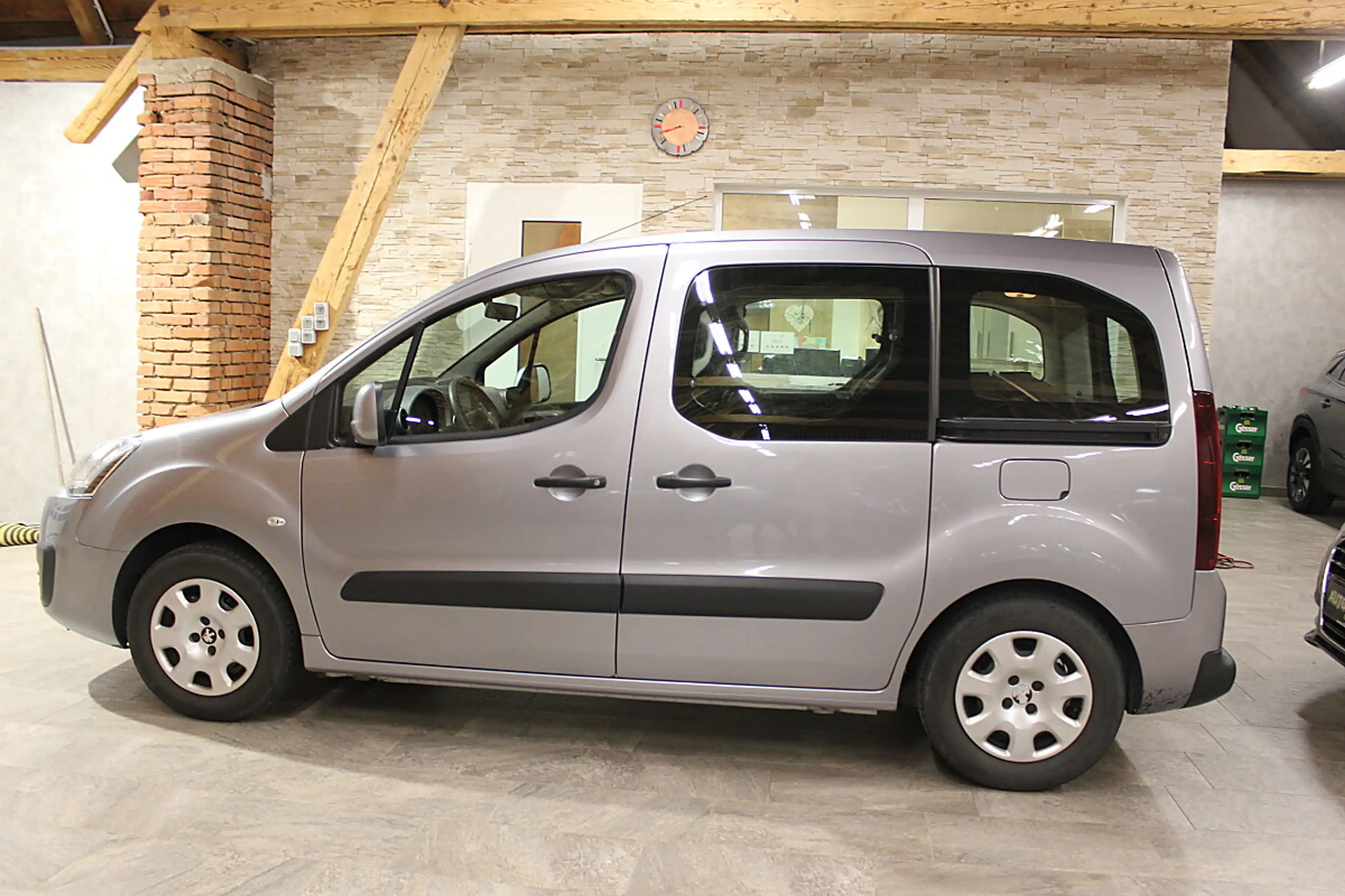 Peugeot Partner Tepee 1.6 BlueHDi 100 FAP Active — photo 4
