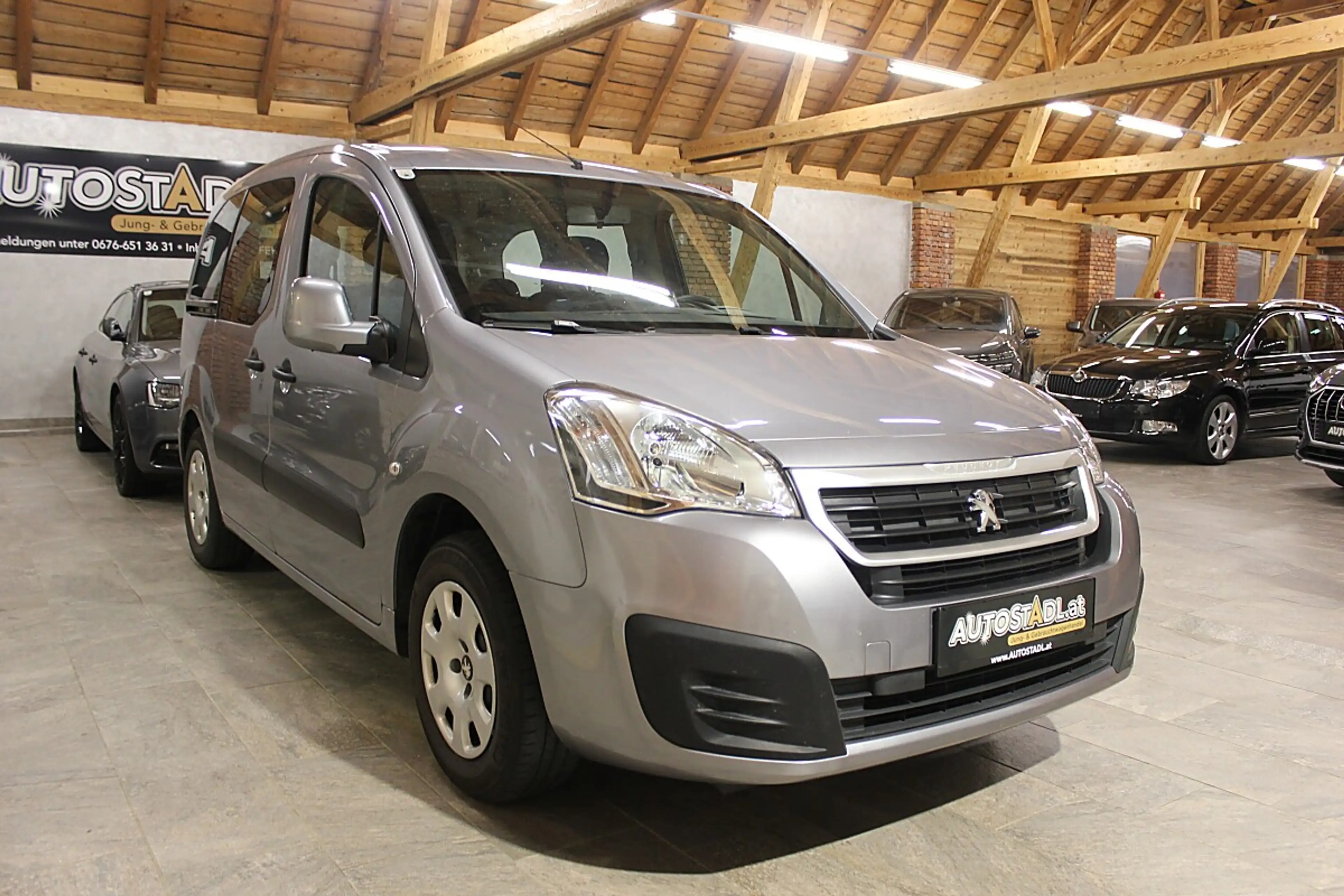 Peugeot Partner Tepee 1.6 BlueHDi 100 FAP Active — photo 2