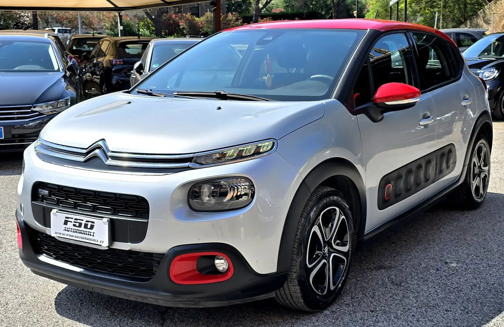 Citroen C3 1.2 puretech Shine 82cv - 1