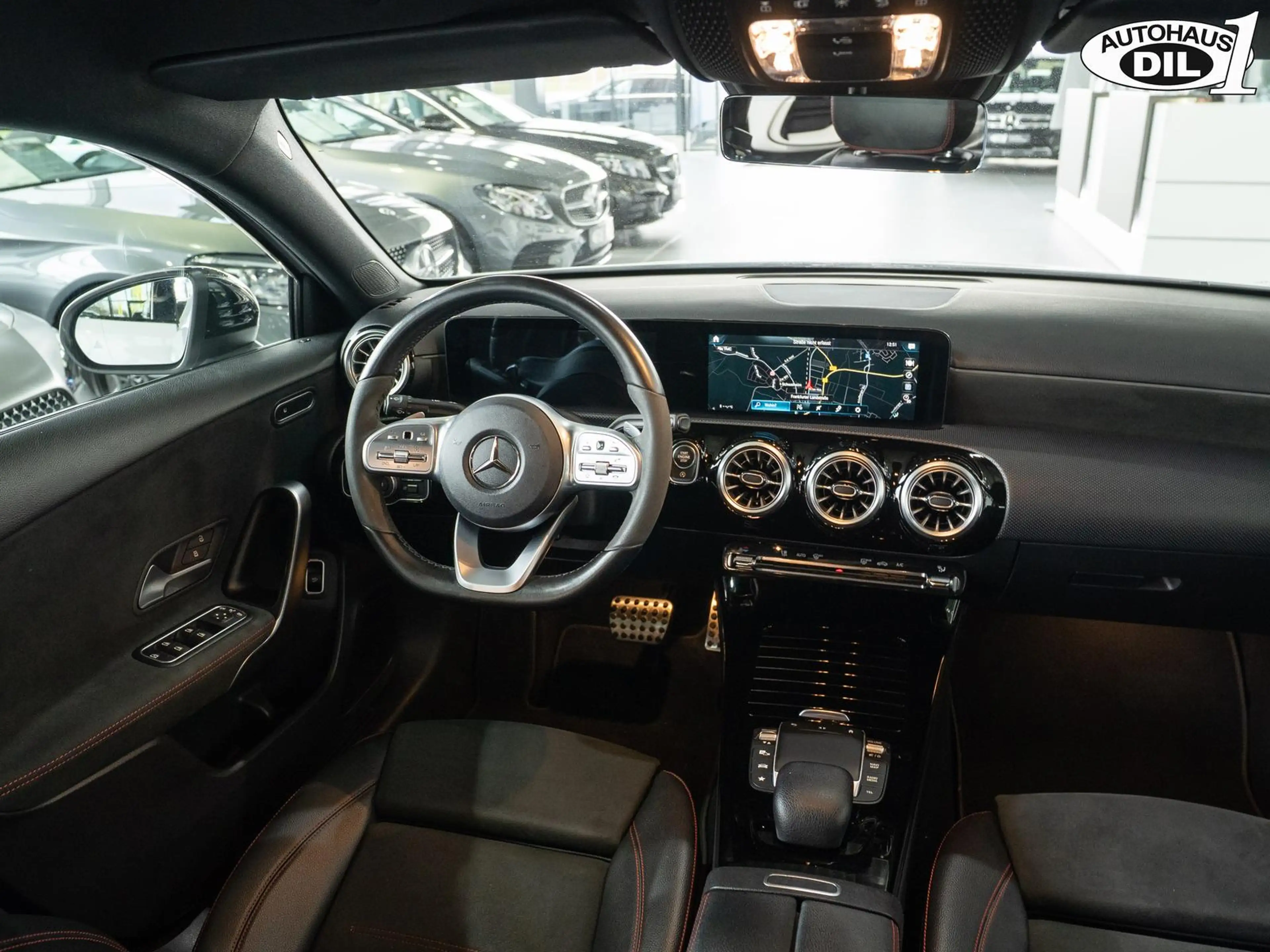Mercedes-Benz A 200 7G-DCT Limo. *AMG*NIGHT*R-KAMERA*AMBIENTE* — photo 14
