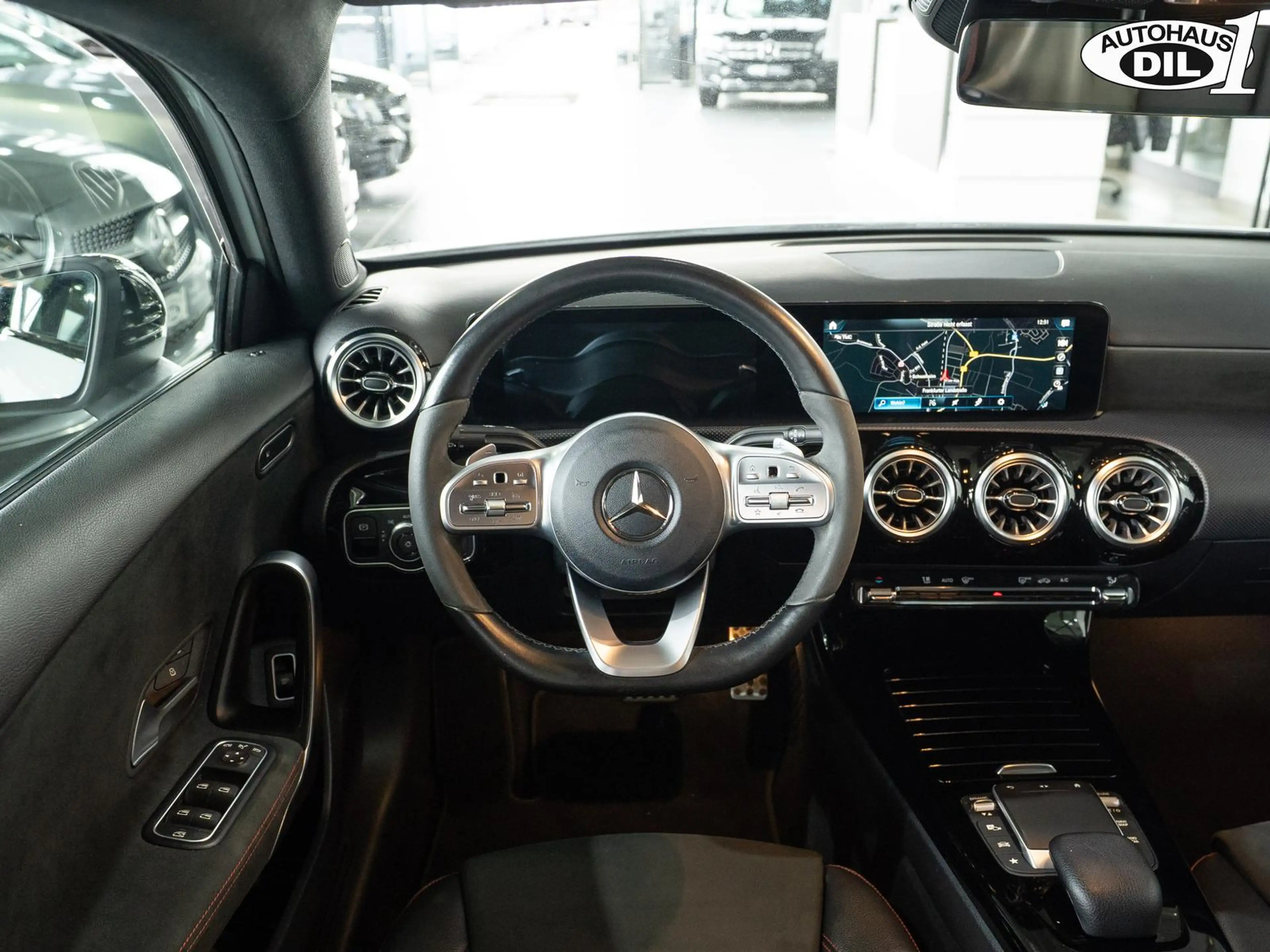 Mercedes-Benz A 200 7G-DCT Limo. *AMG*NIGHT*R-KAMERA*AMBIENTE* — photo 15