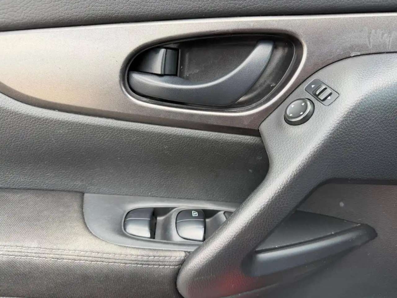 Nissan Qashqai снимка Nissan Qashqai