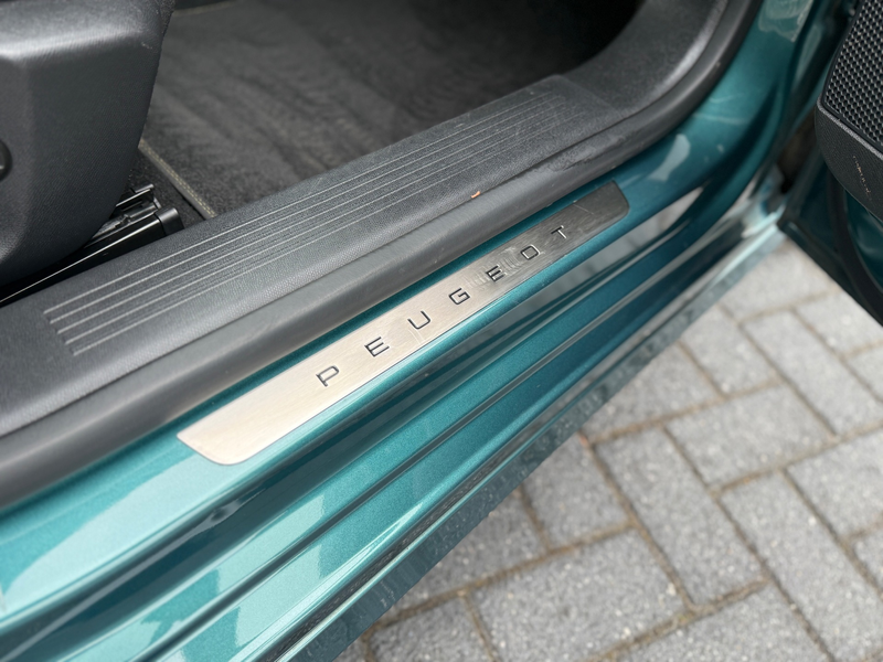 Peugeot 308 SW 1.5 BlueHDi GT Line | Matrix Led | 360 Camera | — photo 35