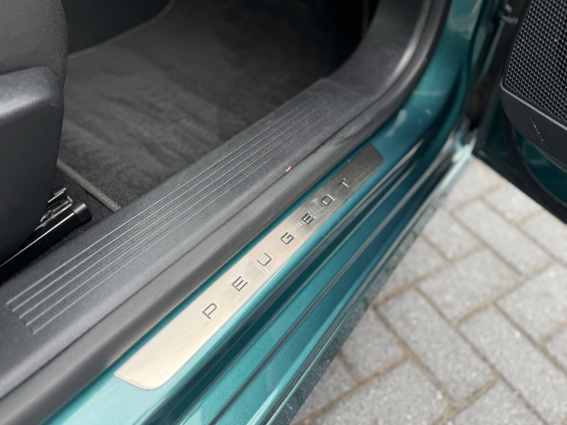 Peugeot 308 SW 1.5 BlueHDi GT Line | Matrix Led | 360 Camera | — photo 25