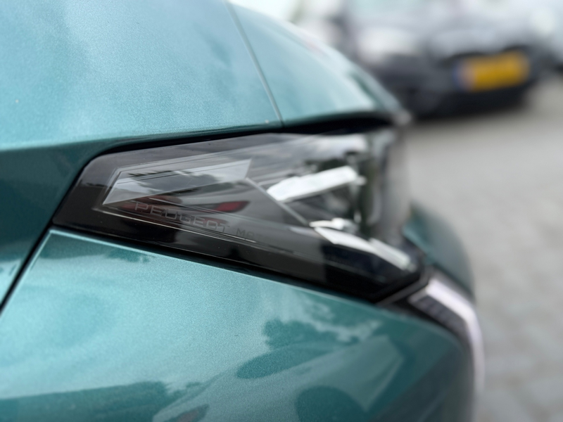 Peugeot 308 SW 1.5 BlueHDi GT Line | Matrix Led | 360 Camera | — photo 14