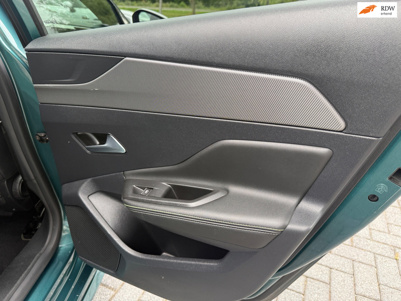 Peugeot 308 SW 1.5 BlueHDi GT Line | Matrix Led | 360 Camera | — photo 46