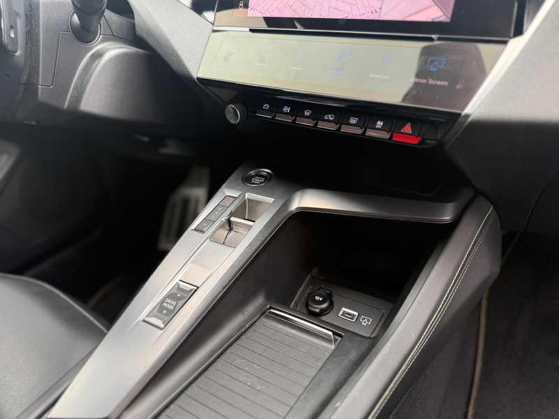Peugeot 308 SW 1.5 BlueHDi GT Line | Matrix Led | 360 Camera | — photo 33