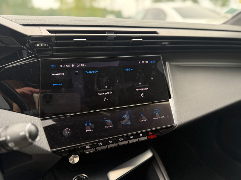 Peugeot 308 SW 1.5 BlueHDi GT Line | Matrix Led | 360 Camera | — photo 44