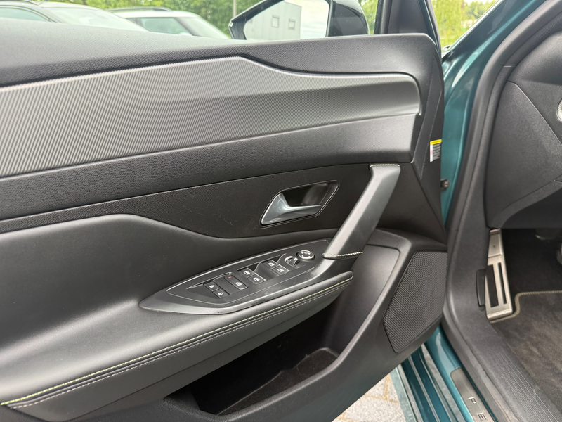 Peugeot 308 SW 1.5 BlueHDi GT Line | Matrix Led | 360 Camera | — photo 42