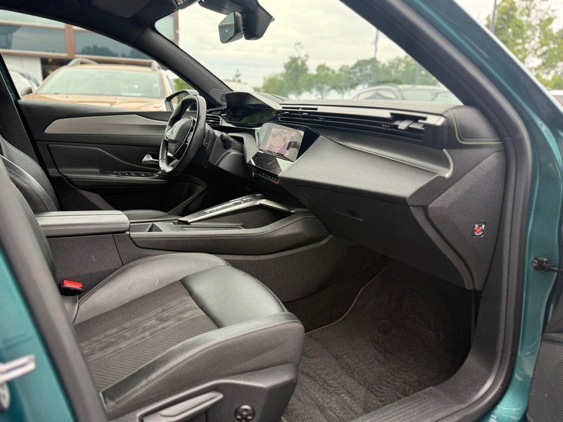 Peugeot 308 SW 1.5 BlueHDi GT Line | Matrix Led | 360 Camera | — photo 27