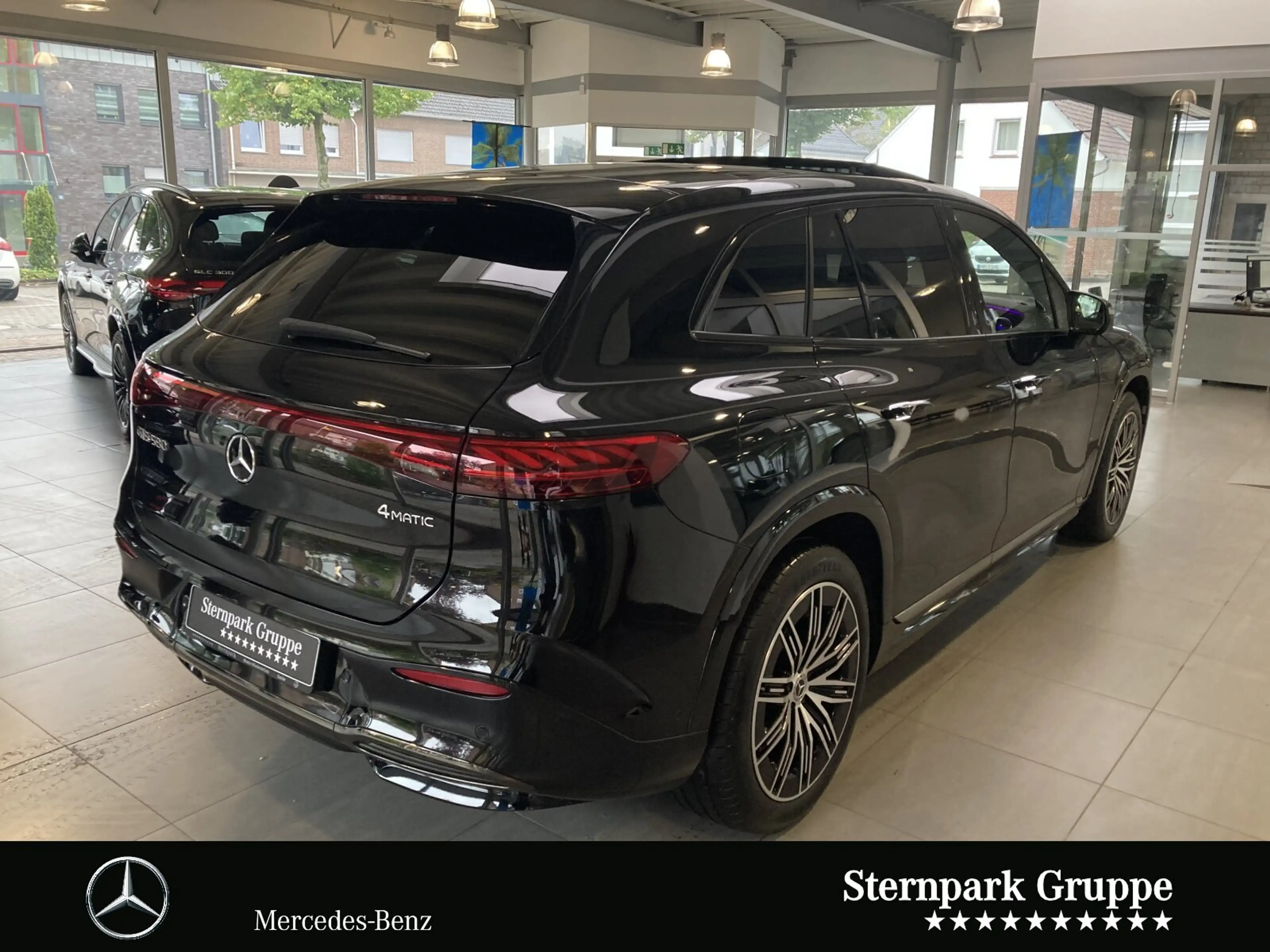 Mercedes-Benz EQS SUV EQS 580 4M SUV AMG 7Sitze+Hyper+Pano+Bur+HUD*AHK — photo 5