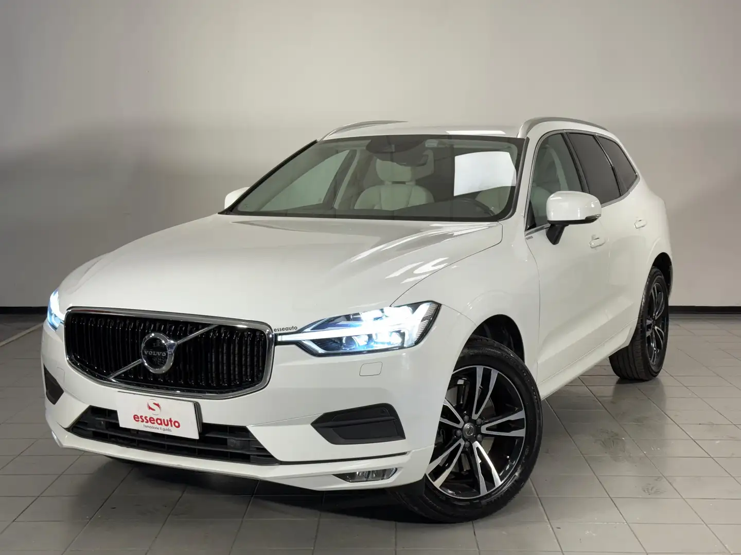Volvo XC60 2.0 d5 Inscription awd geartronic my18 Alb - 1
