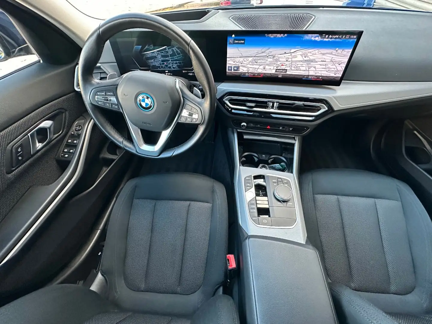 BMW 320 e Lim*NAVI*WIDE-SCREEN*LED*KAMERA*HEAD-UP* Blau - 1