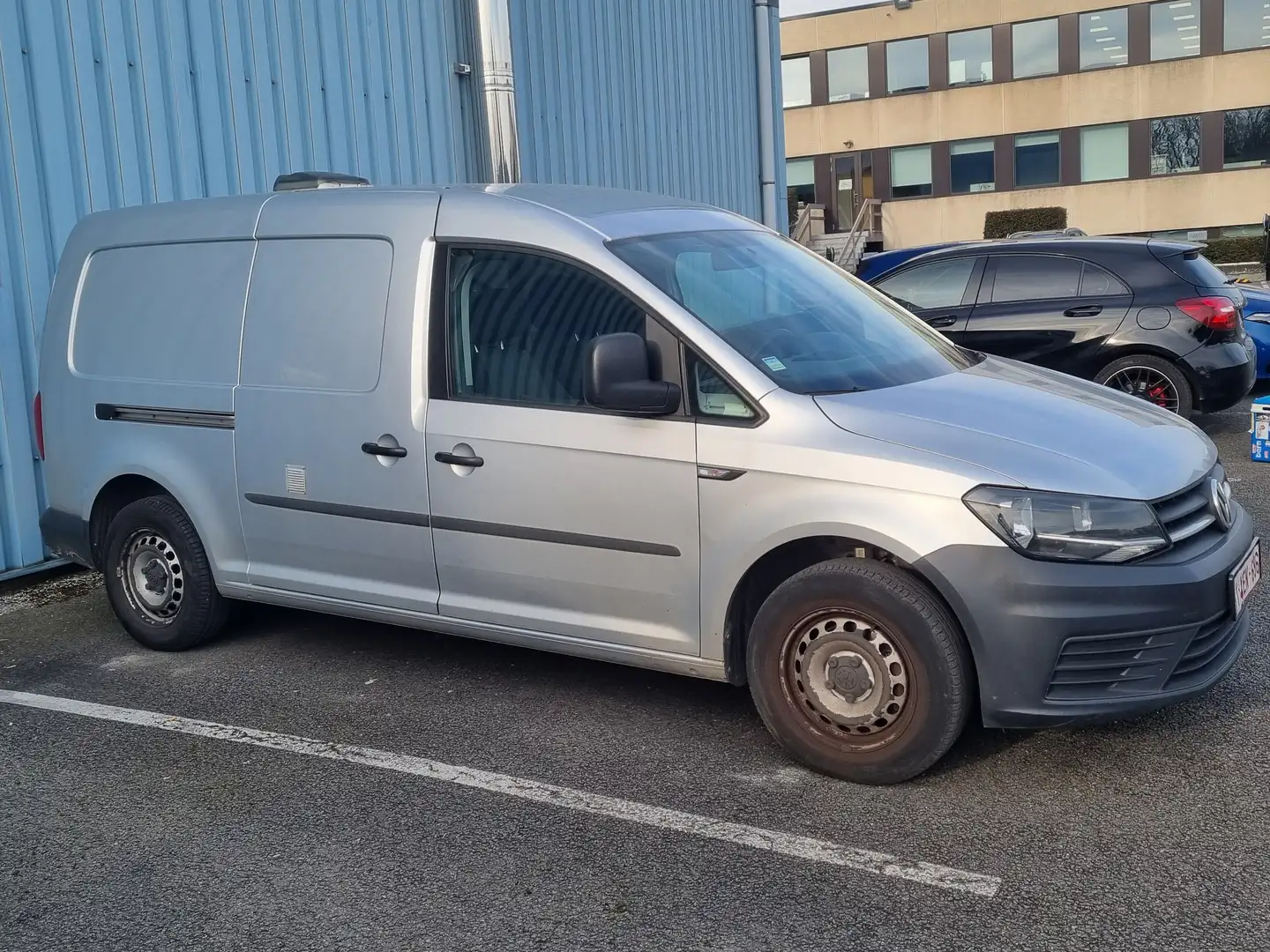 Volkswagen Caddy Caddy Maxi 1.0 TSI Maxi Comfortline Gris - 2