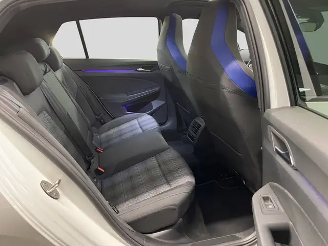Volkswagen Golf view 6
