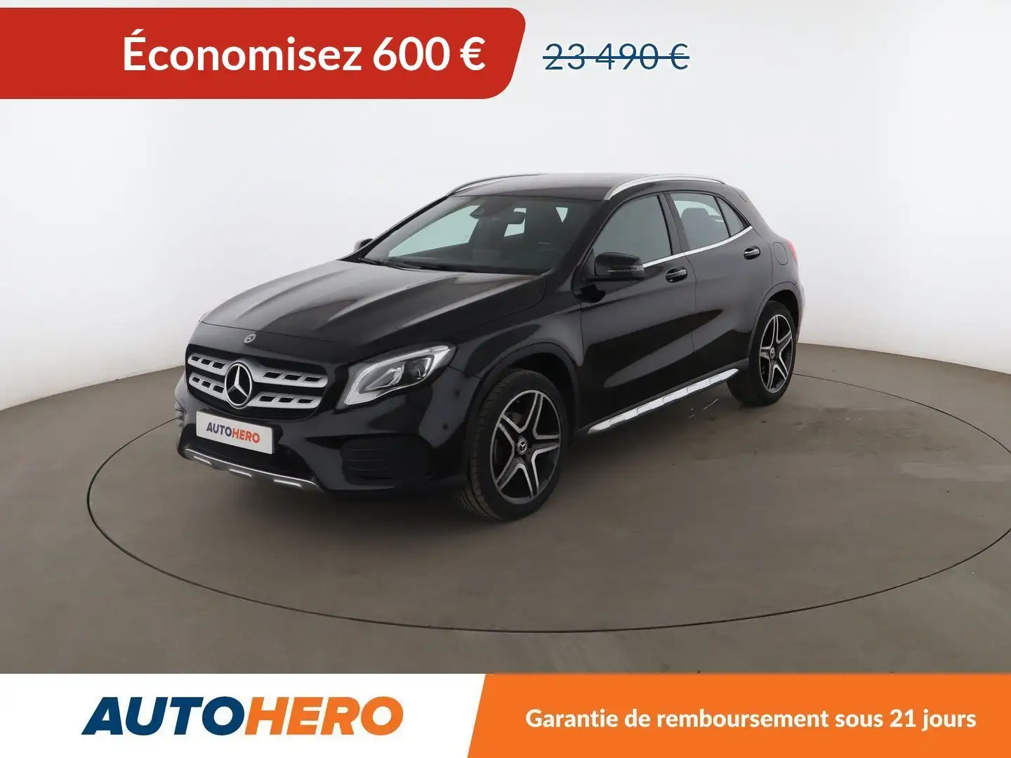 Mercedes-Benz GLA 180 180 Fascination 7G-DCT Noir - 1