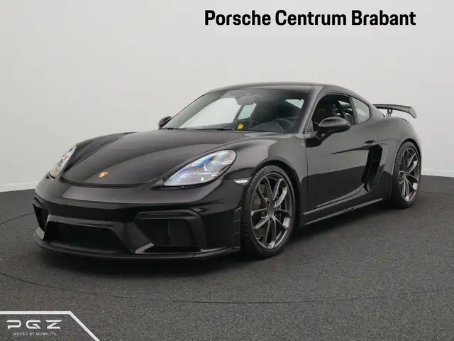 Porsche 718 Cayman GT4