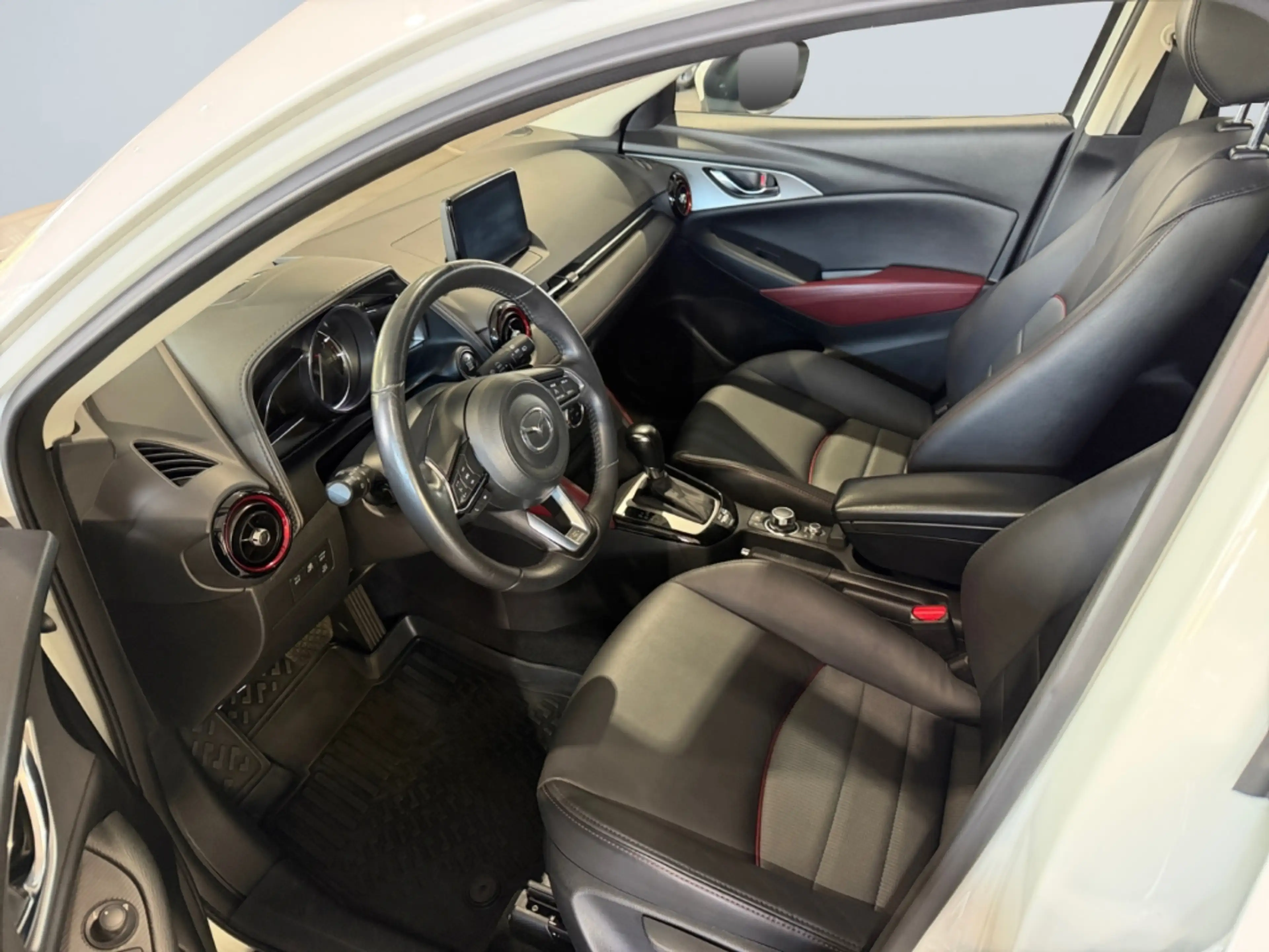Mazda CX-3 2.0 SKYACTIV Sports-Line AWD *HUD*Navi*CAM* — photo 9