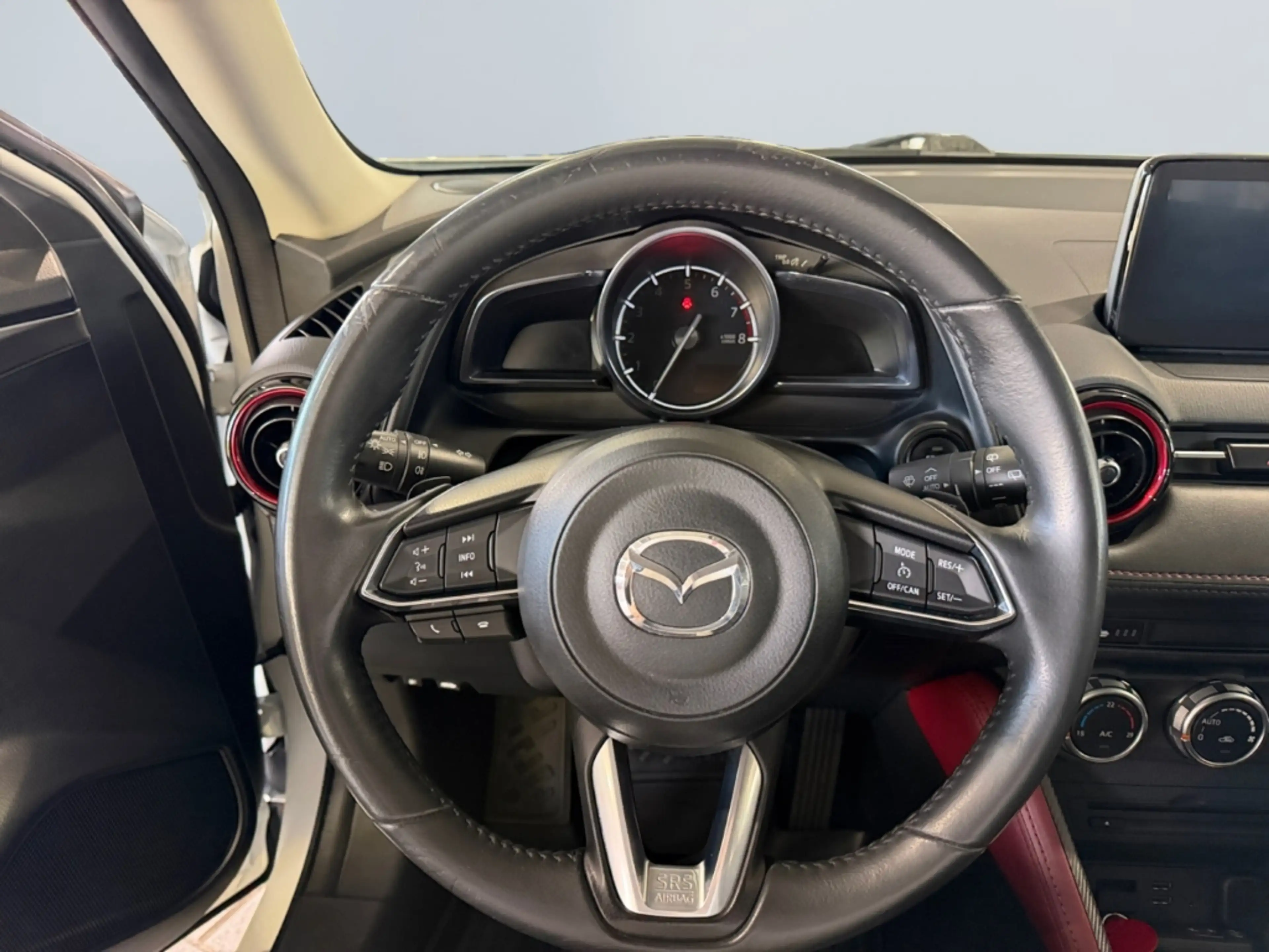 Mazda CX-3 2.0 SKYACTIV Sports-Line AWD *HUD*Navi*CAM* — photo 12