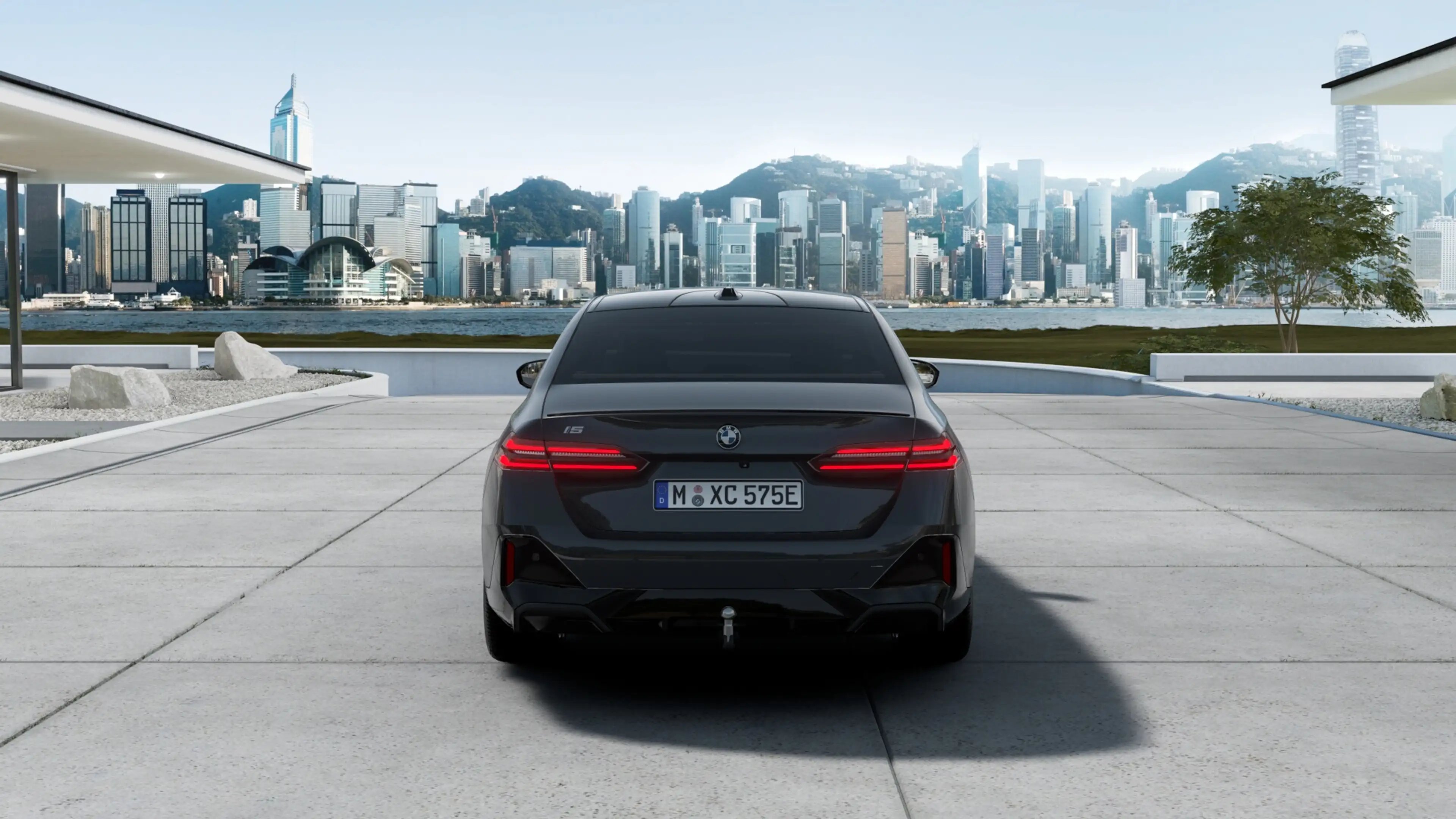 BMW i5 eDrive40 M Sport Automaat / Panoramadak / Trekhaak — photo 4