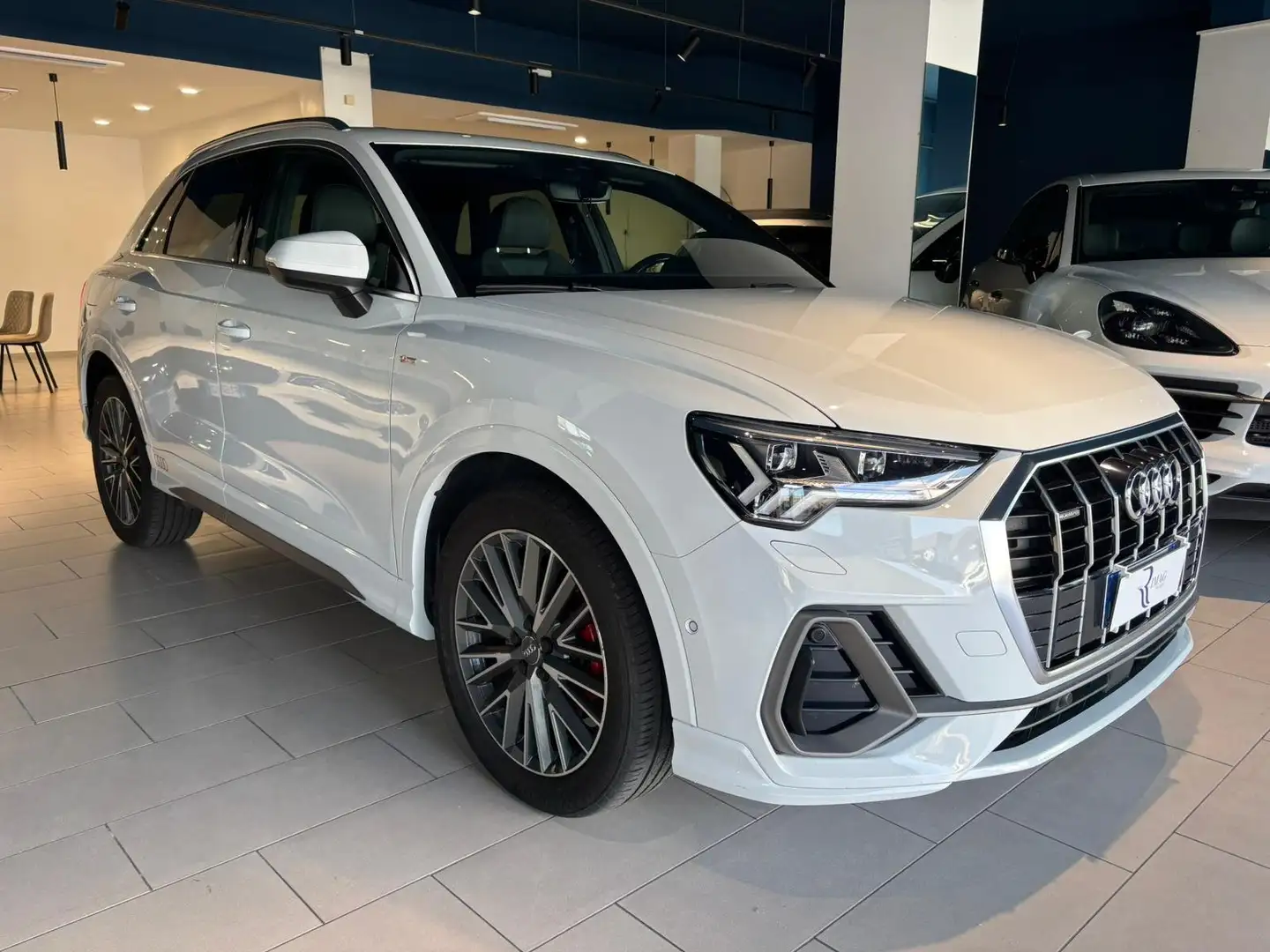 Audi Q3 Q32018 45 2.0 tfsi S line edition quattro s-tronic Blanc - 1