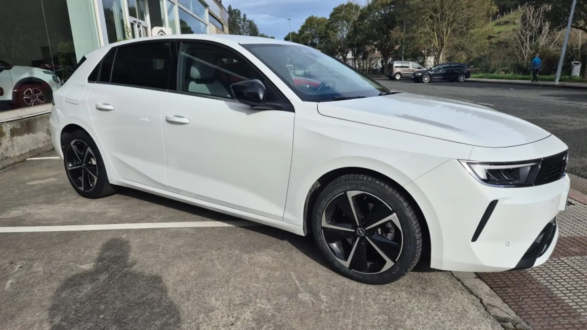 Opel Astra 1.5D DTH S/S Elegance Aut. 130 Blanco - 2