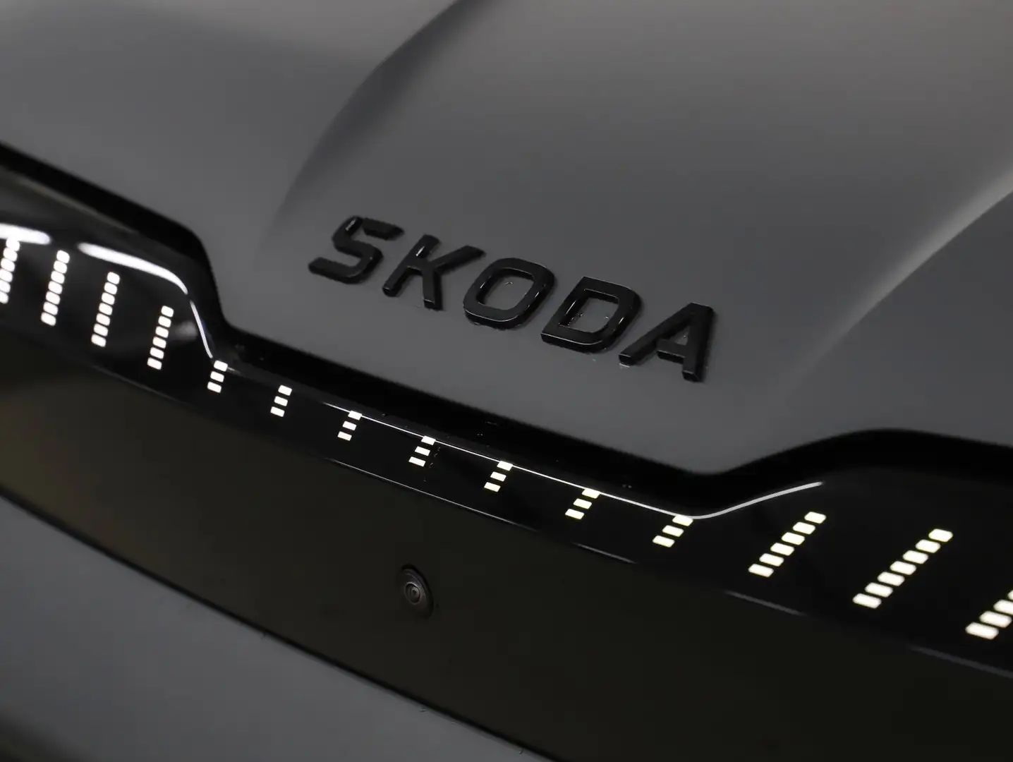 Skoda Elroq RS Grau - 2