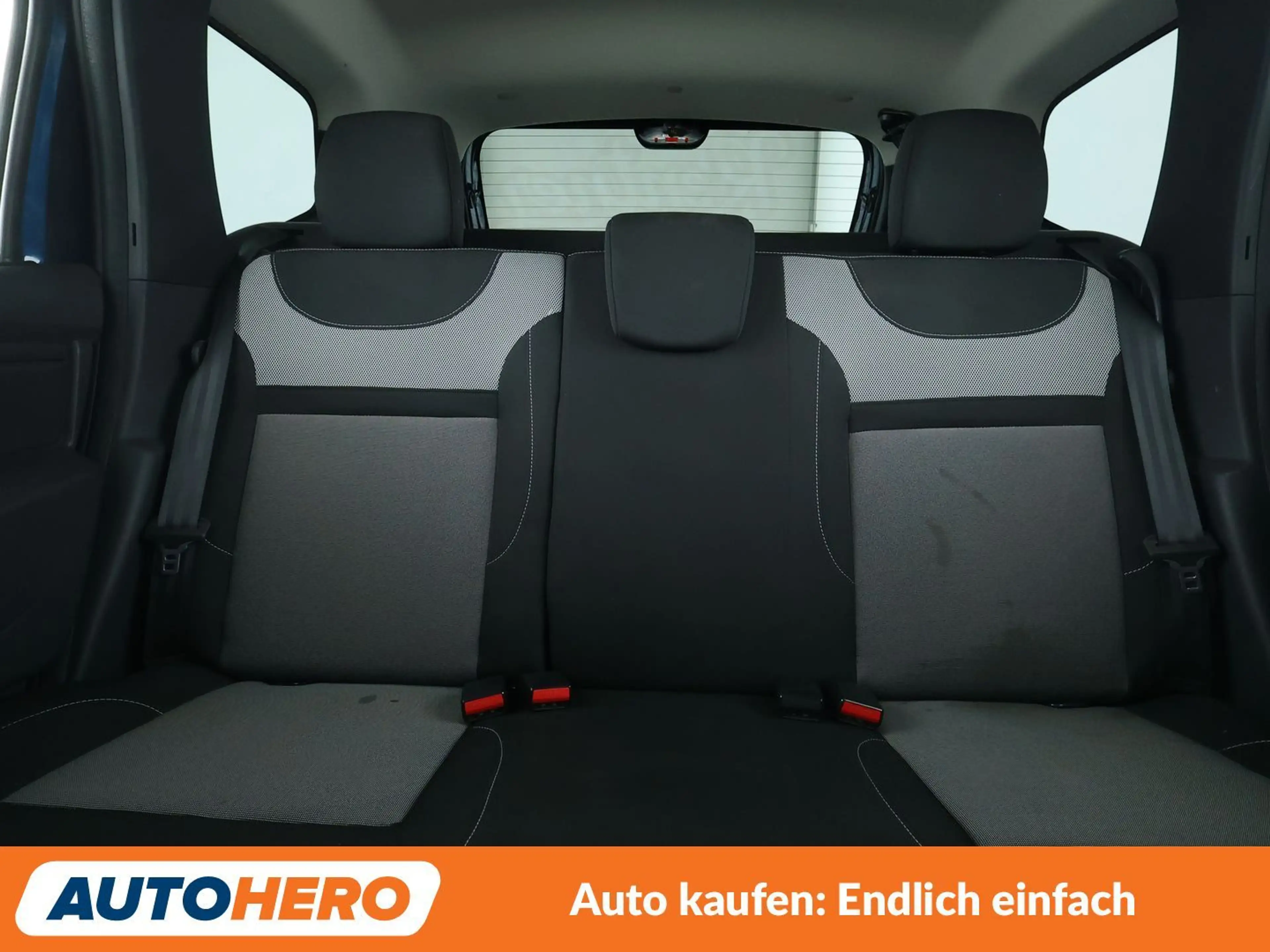 Dacia Duster 1.2 TCe Laureate 4x2*TEMPO*PDC*AHK*KLIMA*GARANTIE* — photo 15