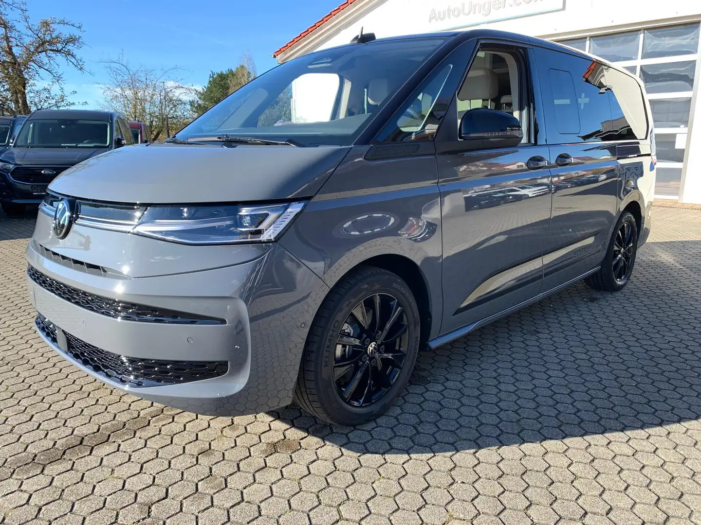 Volkswagen T7 Multivan Edition 4Motion eHybrid Lang LÜ ArtVelours AHK Eas Gris - 1