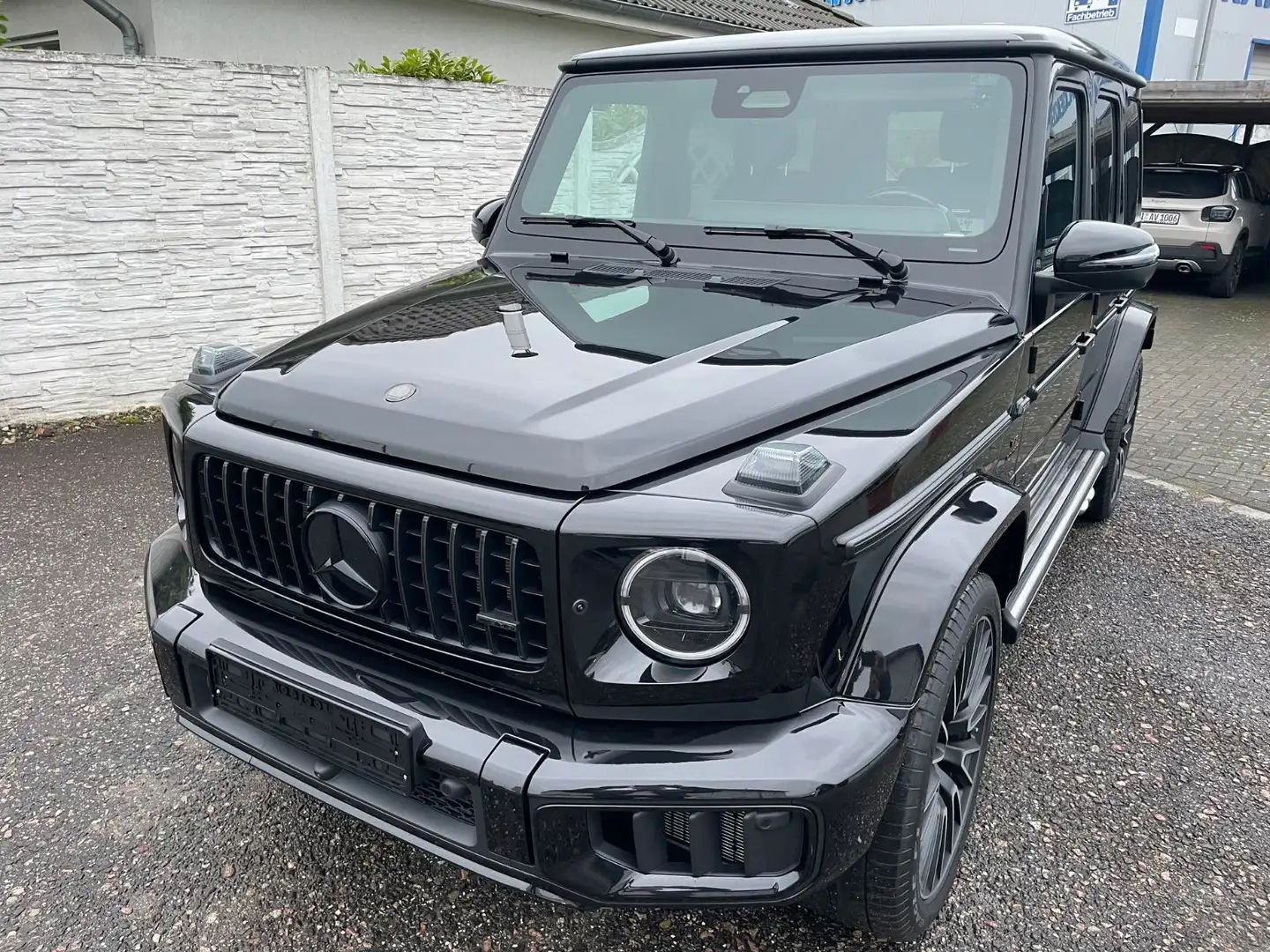 Mercedes-Benz G 63 AMG SUPERIOR A22 CARBON NIGHT PRODUK.2026 Schwarz - 2
