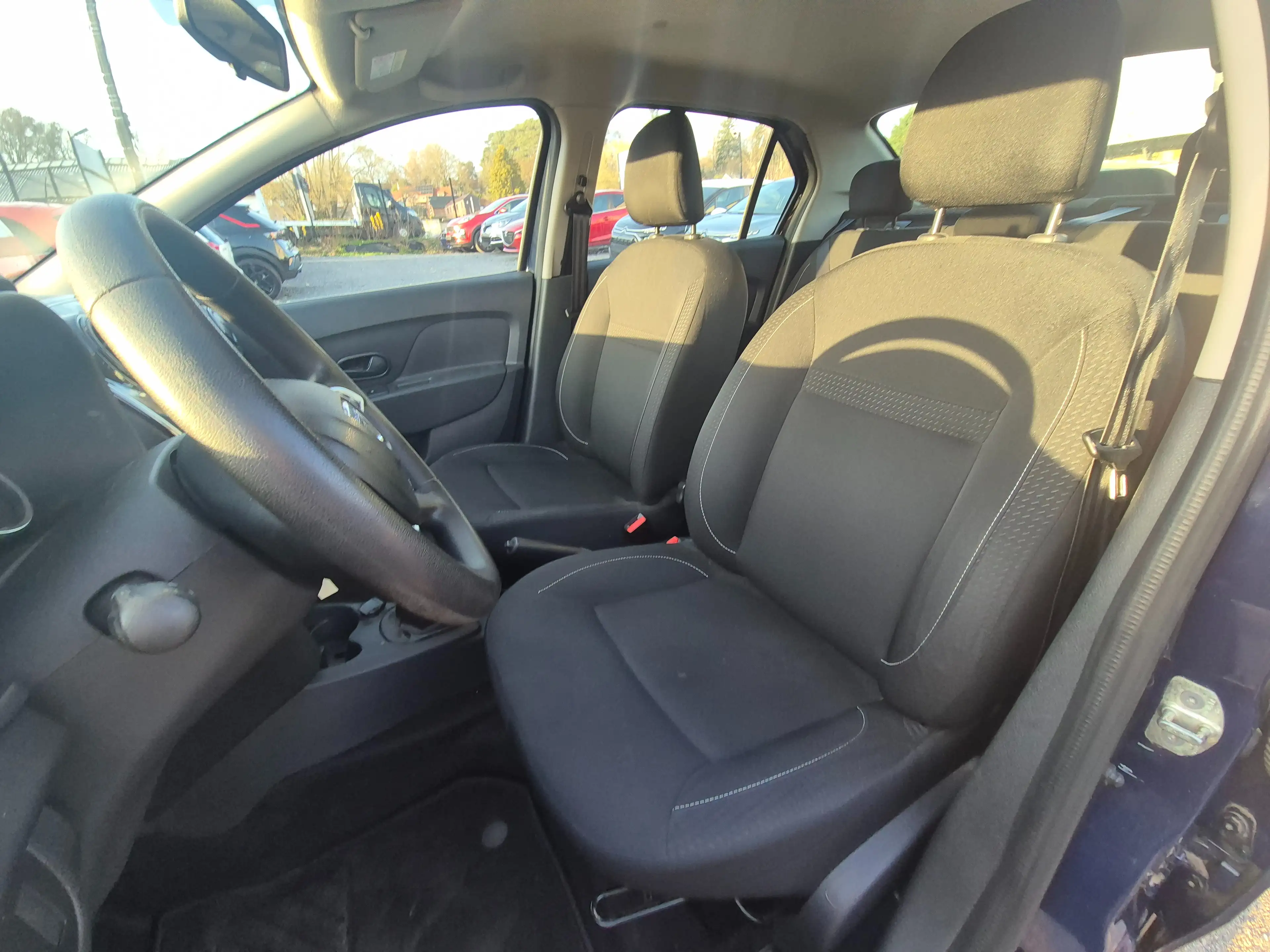 Dacia Logan 1.0i SCe Ambiance - EU6 - GARANTIE 1AN - — photo 10