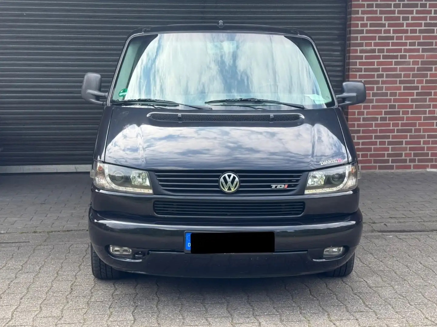Volkswagen T4 Multivan 2.5 TDI Generation Чорний - 1