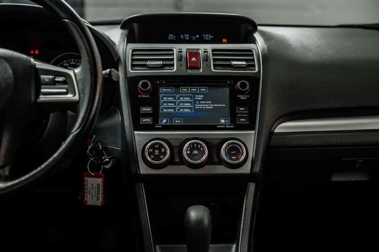 Subaru Impreza снимка Subaru Impreza
