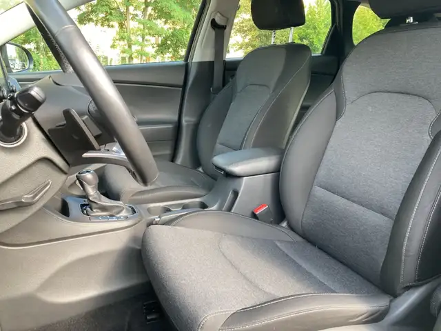 Hyundai i30 view 9