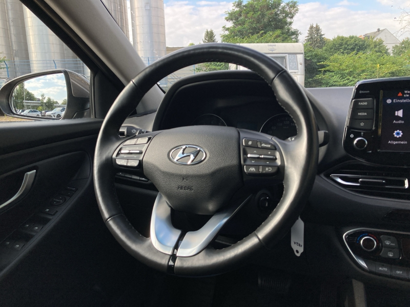 Hyundai i30 KOMBI 1.0 T-GDI TREND Trend KAMERA+SHZ+LED+KLIMA — photo 15