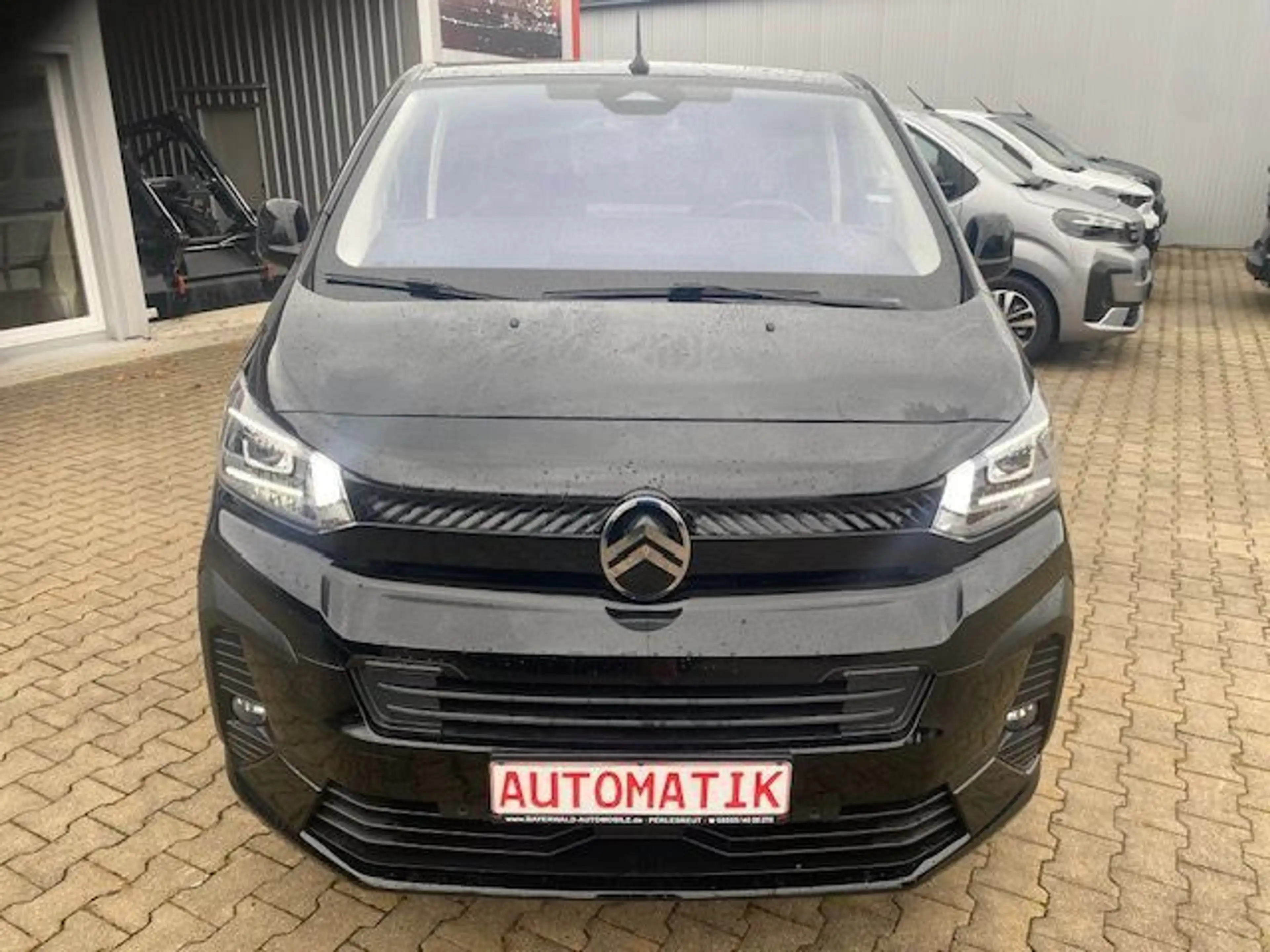 Citroen Spacetourer 2,2 M 6+7 Sitze Leder Navi 7 Stück — photo 14
