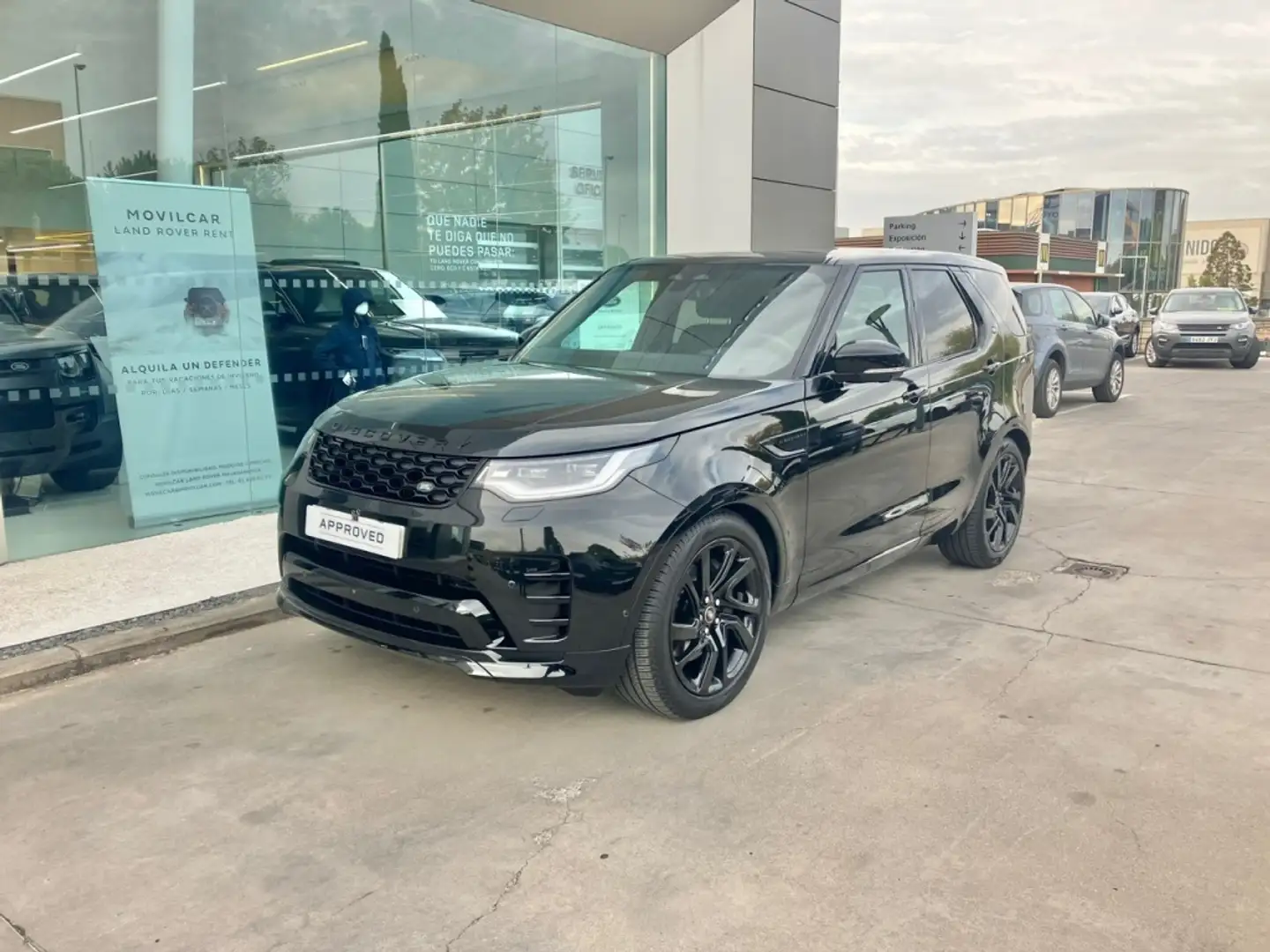 Land Rover Discovery 3.0D I6 Dynamic SE Aut. 350 Schwarz - 2